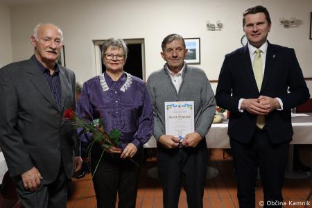 Slavnostna podelitev priznanj in cvetja diamantnim in zlatim parom  (18)